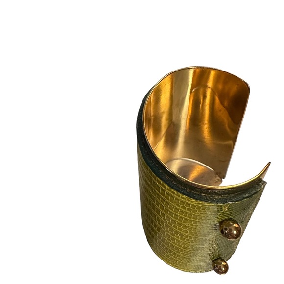 Yves, Saint Laurent Ombre Chartruese Cuff bracelet - Picture 9 of 10